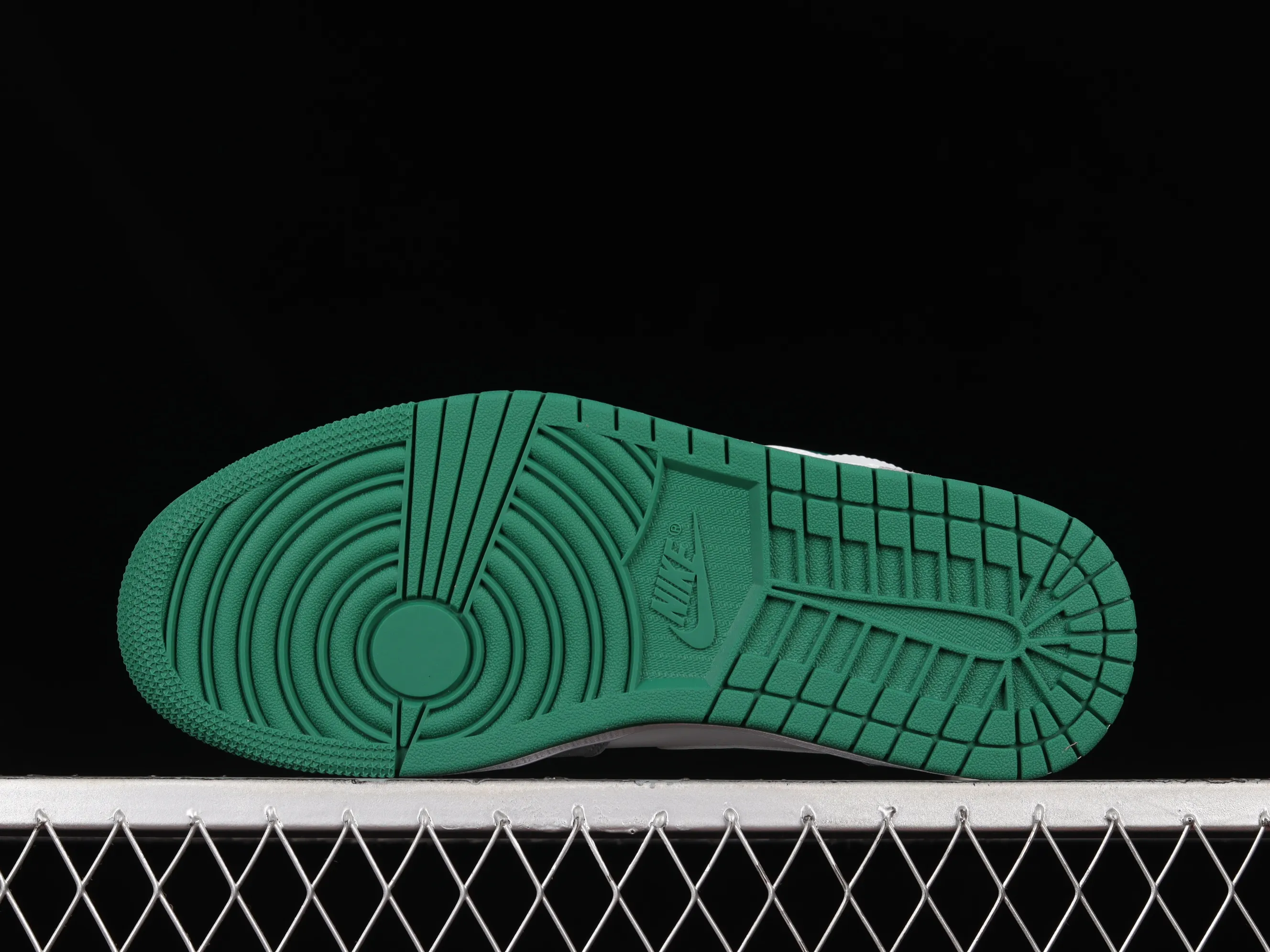 All categories Air Jordan Jordan series basketball shoes Air Jordan 1 Mid Air Jordan 1 Mid AJ1 Joe 1 white gray green mid-top basketball shoes DC7294-103